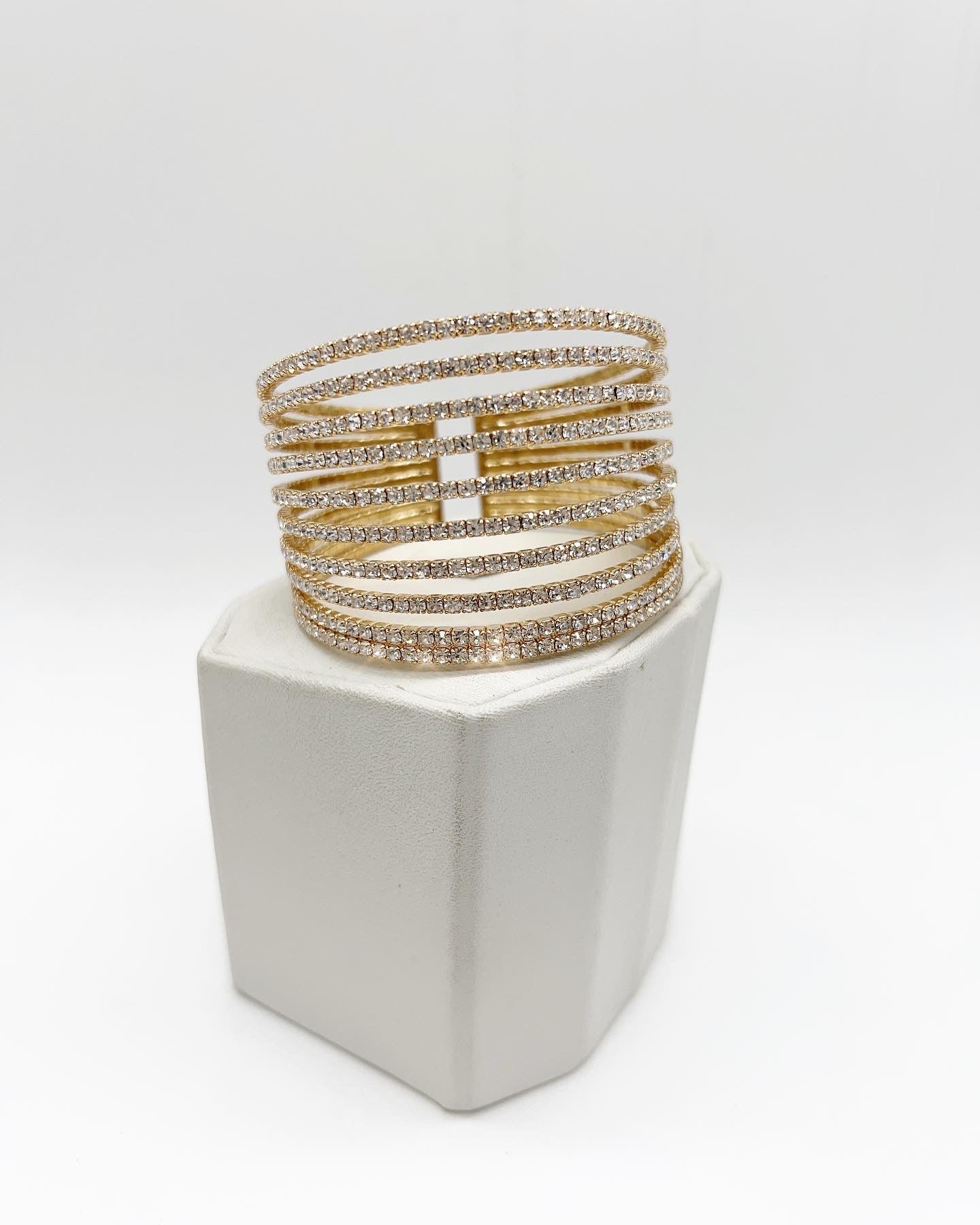 BG70 CUFF